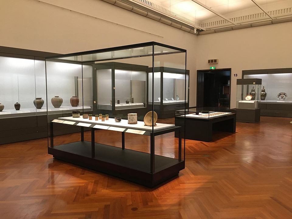 display cabinet glass-7