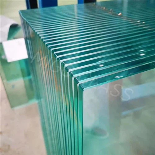 Balkonové skleněné panely