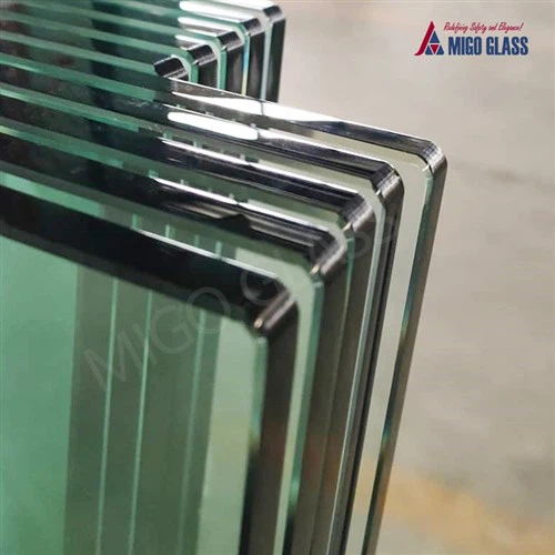 Tvrzené sklo pro zábradlí paluby