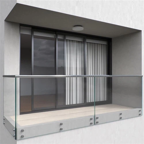 Vlastní skleněné zábradlí